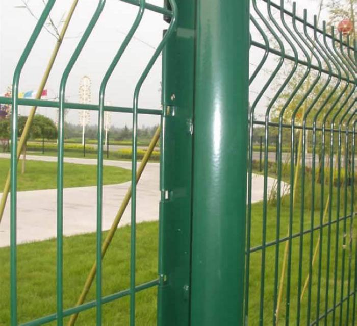 chain link fence