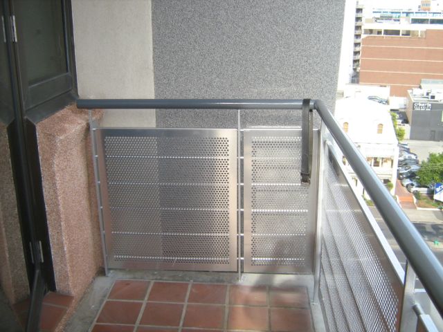 perforetad metal mesh for building